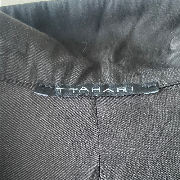 T Tahari Elegant Black Top - Picture 2 of 11